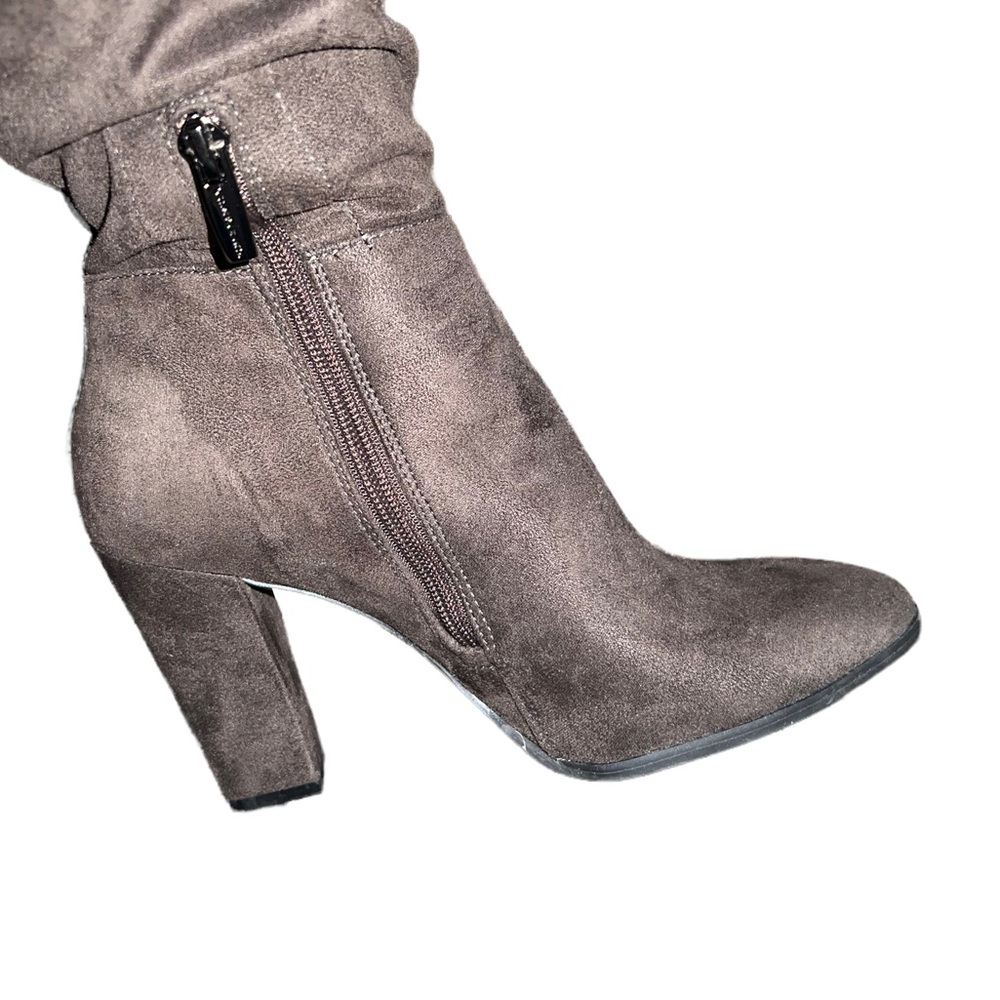 VINCE CAMUTO Size 9 |Tapley - VC-DARK SLATE | Thigh-High Block Faux Suede Boots